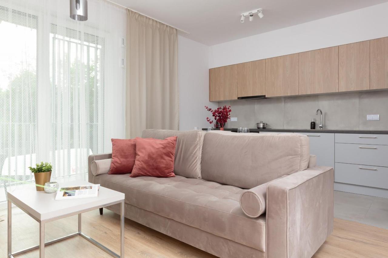 Stacja Wola Apartment Guminska By Noclegi Renters Warszawa Eksteriør billede